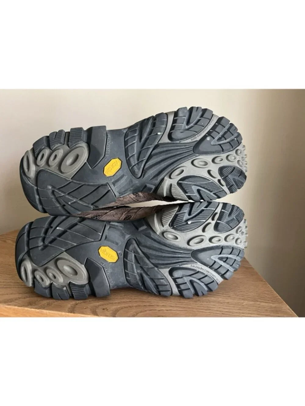 Merrell Men’s 11W Moab 3 Mid Wide Width Shoes Hiking Outdoor Sporty Boots
